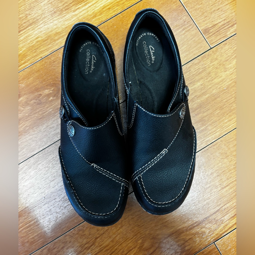 Clarks Black Leather Loafers for Woman